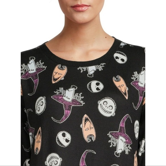 Disney Nightmare Before Christmas Sleepshirt Socks Set NWT - Picture 2 of 6